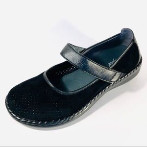 Propet Black Suede Washable Mary Jane 7.5 4E XWide